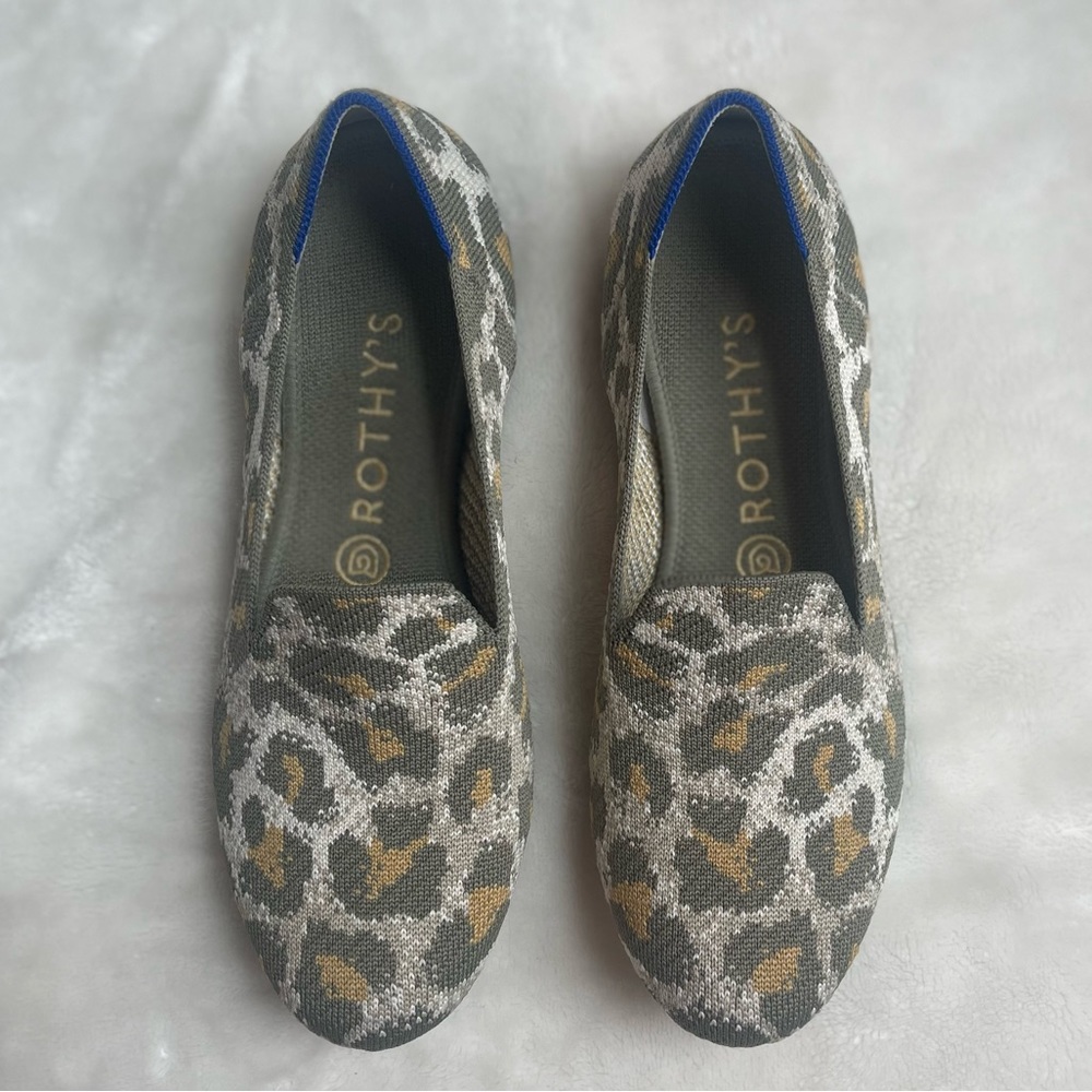 Rothys Green yellow white Leopard Loafer. Size 8.5